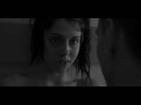 Luna Does the Dirty Laundry