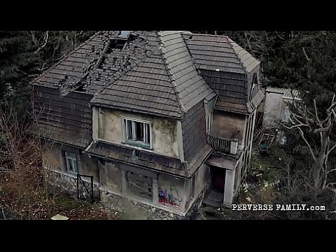 PERVERSE FAMILY, подборка лучших сцен с писсингом: часть 1 6 мин.