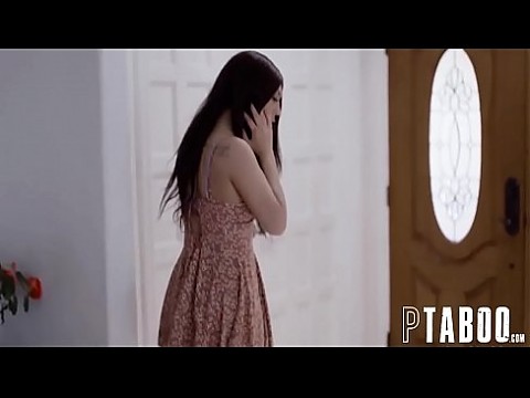 Консервативный папа днем агрессивно трахает свою падчерицу Джоджо целую каждую ночь 6 мин.