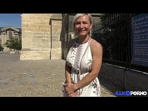 Красивая милфа Ким любит фитнес и анальный секс 15 мин.