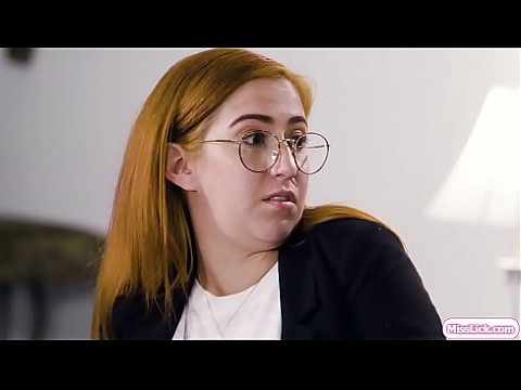 Шикарная блондинка вылизывает своего грудастого партнера 6 мин.