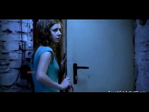 Стулья в снегу - Жозефина Пройс 8 мин.