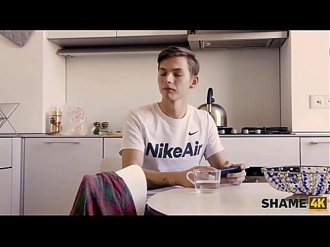 СТЫД4K. Зрелая получает неописуемое удовольствие во время секса с извращенцем 11 мин.