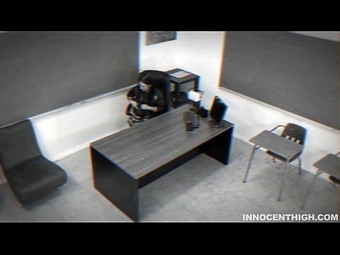 Симпатичную тинку-латину трахнул ее возбужденный учитель 5 мин.