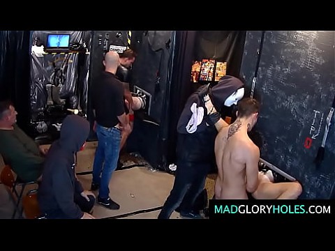 Сквирт у глорихола в любительском видео 8 мин.