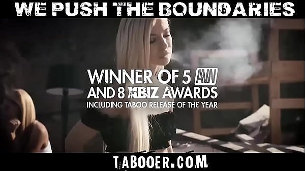 Наташа Найс любит трахать подарочный член от своего мужа Чарльза 6 мин.