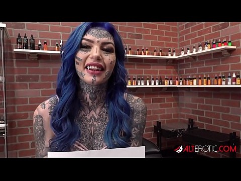 Amber Luke gets a asshole tattoo and a good fucking