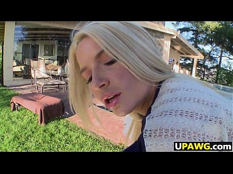 Anikka Albrite с большой жопой отшпилили в анал 7 мин.