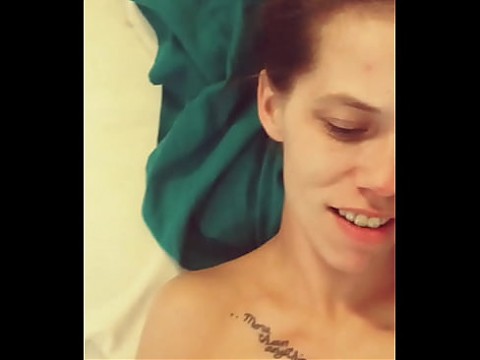 Она заставляет его кончить ей на лицо 3 min