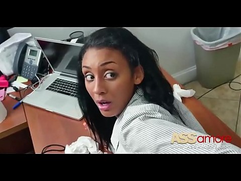 Офис гребаный Arianna Knight 5 мин.