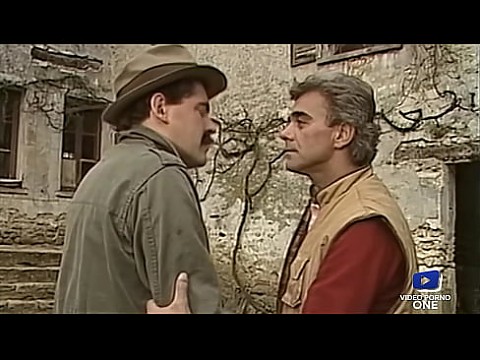 Он трахает свою секретаршу, думая о своей жене 15 мин.