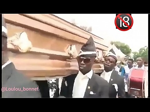 Meme negros ataúd y Loulou Bonnet Legal Porno Trailer blanca Culona