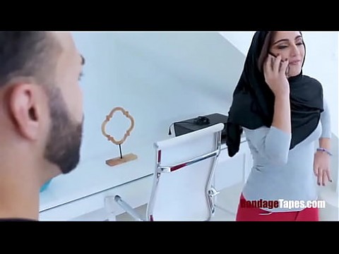 Моя надоедливая арабская секс-рабыня 9 мин.