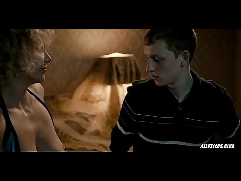 Мэгги Джилленхол - Двойка - ЮВ (2017) 2 мин.