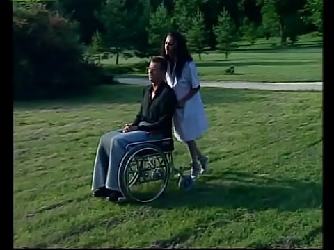 Медсестры получают свою ежедневную дозу члена 80 мин.