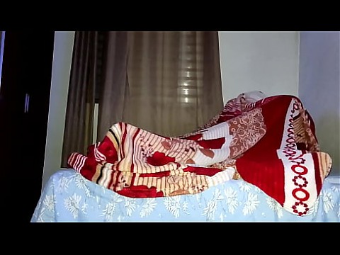 Моя жена ушла на работу, а ее сестра-двойняшка трахнула меня 6 мин.