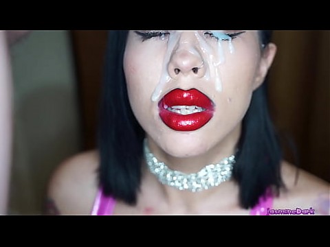 Фетиш губ и уход за лицом - Jasmine Dark 2 мин.