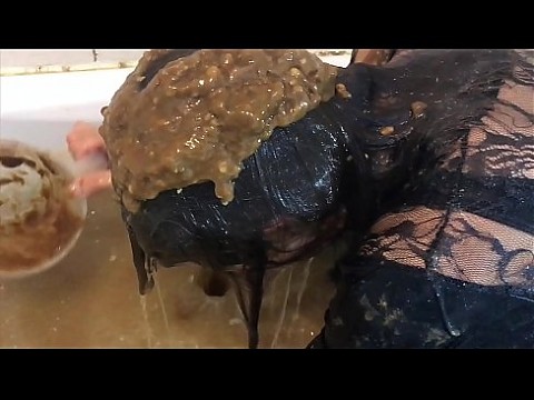 Gothic Girl - Sexy Food Messy WAM