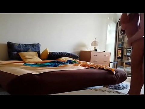 Грудастую маму-брюнетку трахнул ее возбужденный сосед 47 мин.