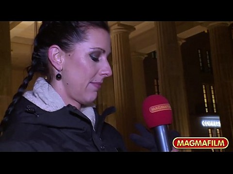 Грудастая милфа-порнозвезда на хуе в любительском видео 12 мин.